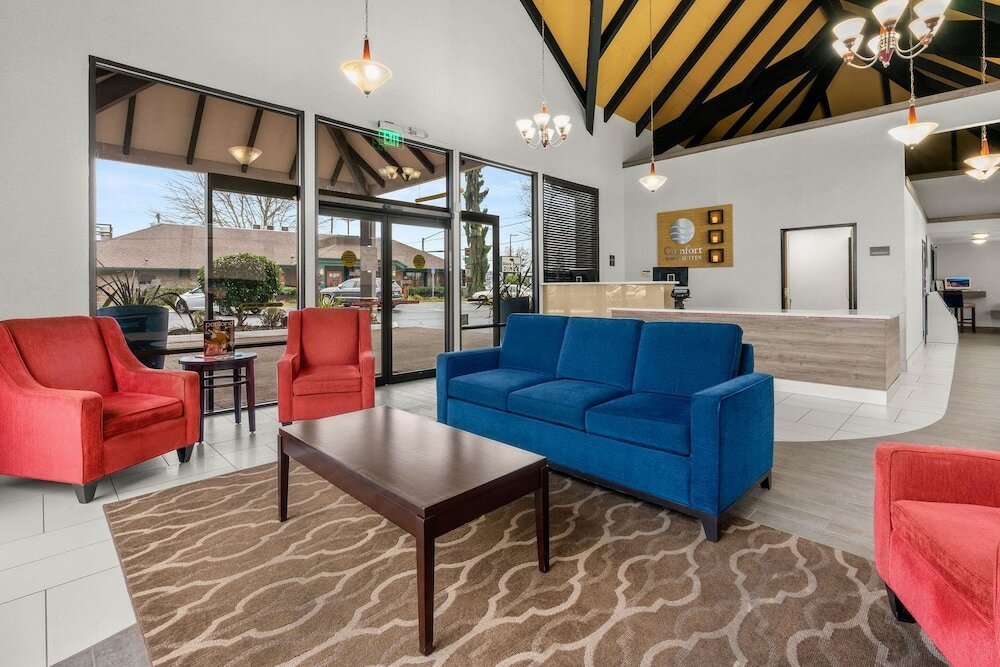 Фото Comfort Inn & Suites Beaverton - Portland West