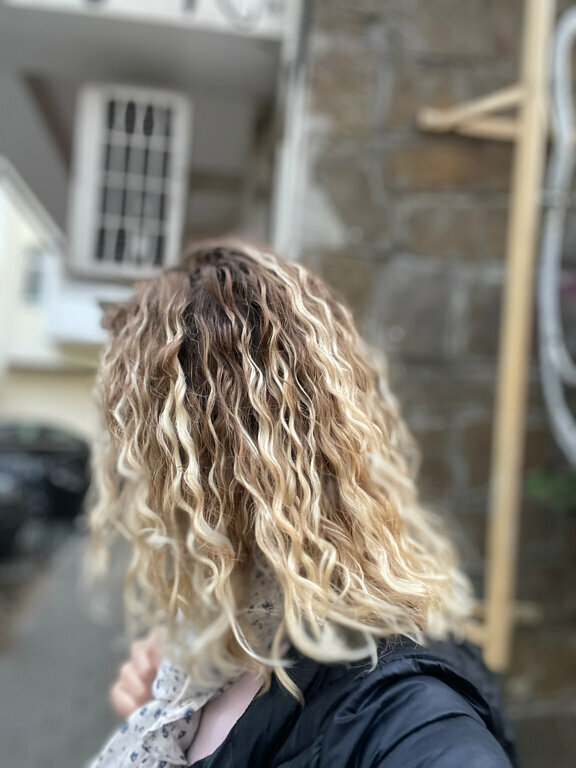 Hairdresser Curly lab, Yalta, photo