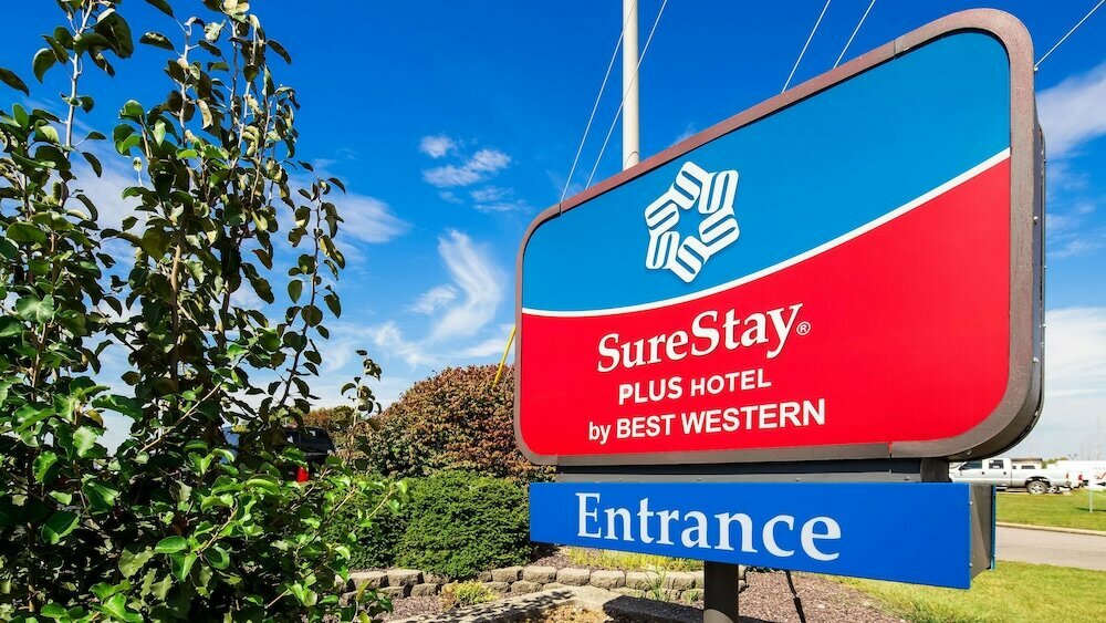 Hotel SureStay Plus Hotel by Best Western Jasper, State of Indiana, photo