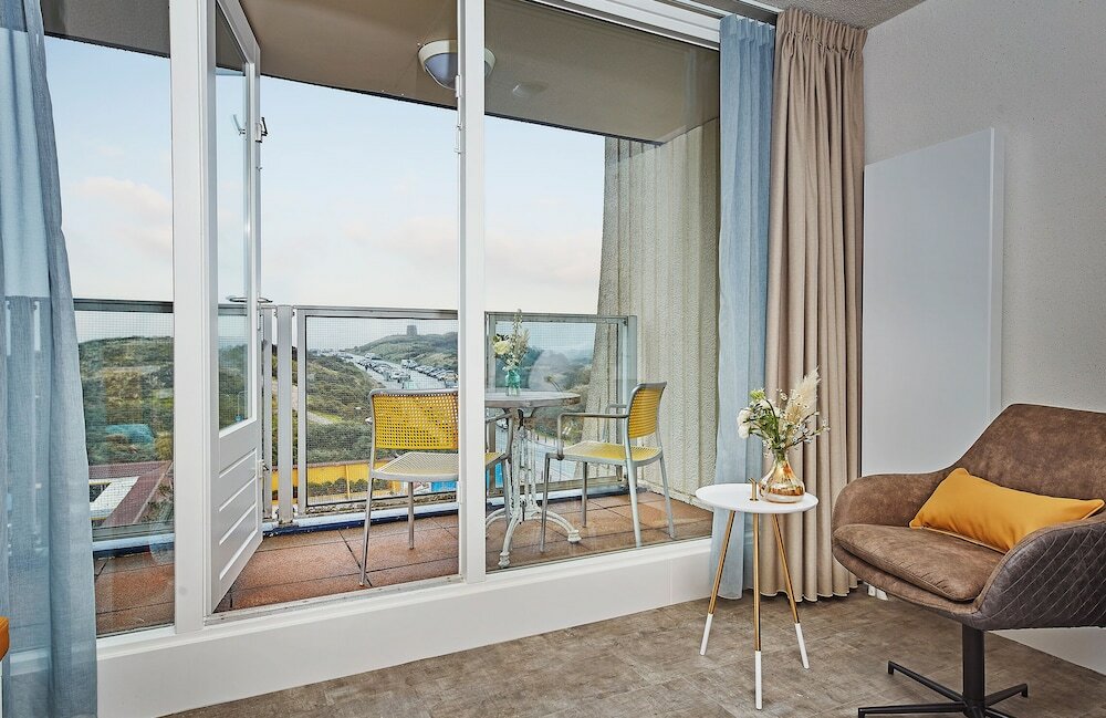 Фото Carlton Beach