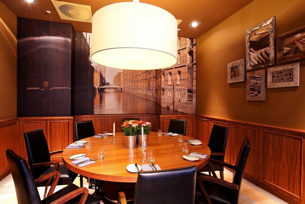 Фото Hamburg Marriott Hotel