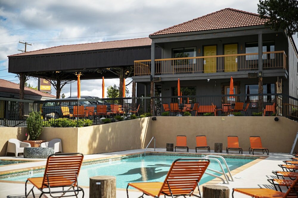 Фото Campfire Hotel