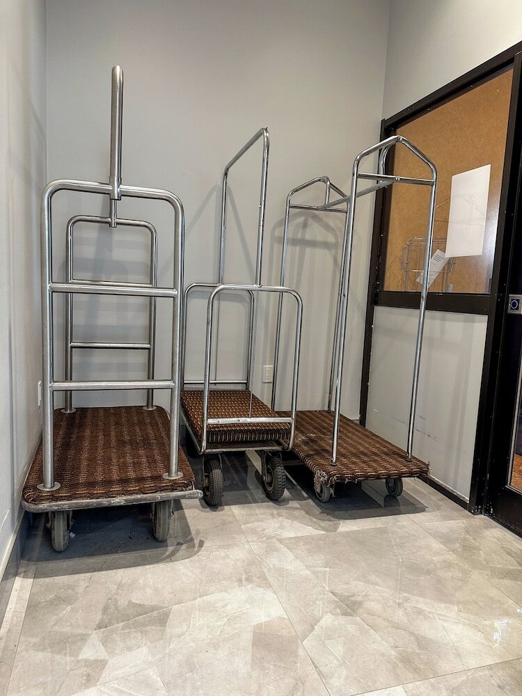 Фото Travelodge by Wyndham Regina