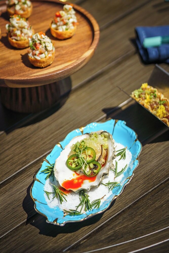 Фото The Parker Hotel & Rooftop