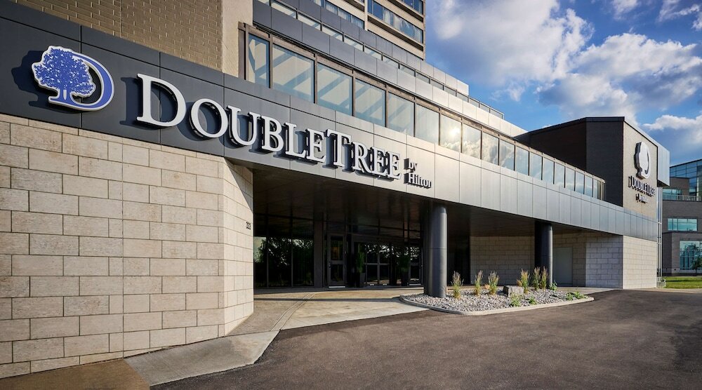 Фото Doubletree by Hilton Windsor