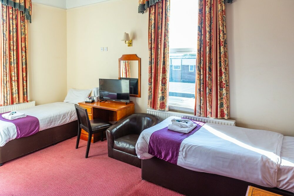 Фото The Dene Hotel