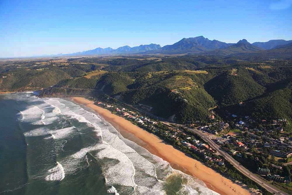 Фото Far Hills Hotel