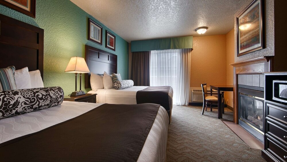 Фото Best Western Plus Bayshore Inn
