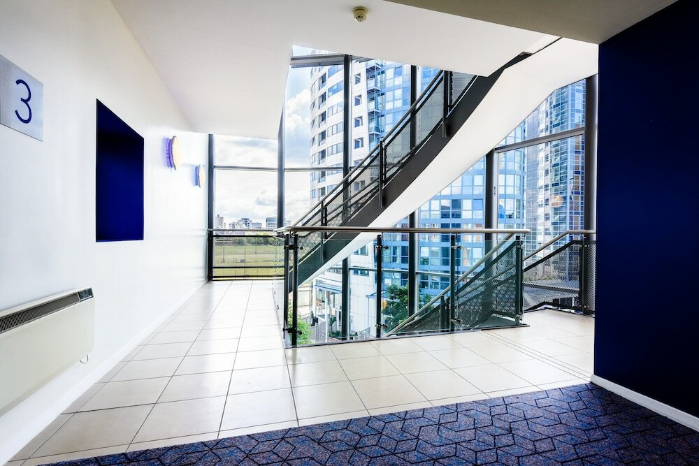 Фото Holiday Inn Express Portsmouth - Gunwharf Quays, an Ihg Hotel