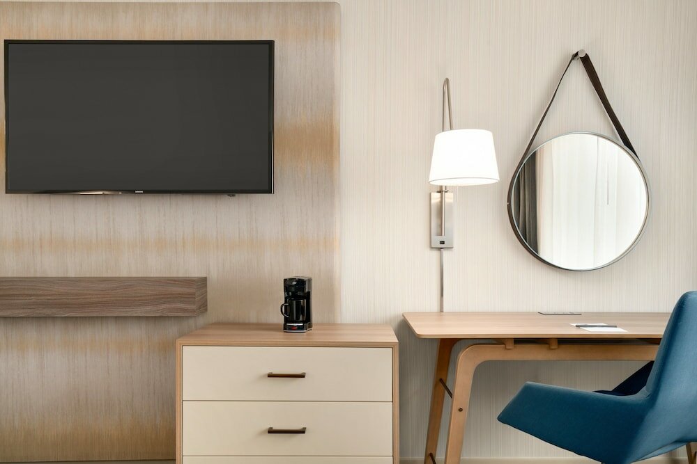 Фото Crowne Plaza Philadelphia - Valley Forge, an Ihg Hotel