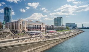 Hyatt Regency Cologne (Köln, Kennedy-Ufer, 2), hotel