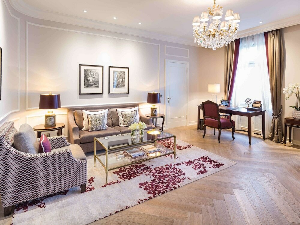 Фото Fairmont Hotel Vier Jahreszeiten