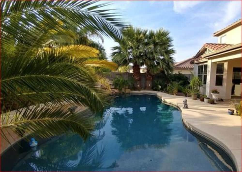 Фото Happy Valley House