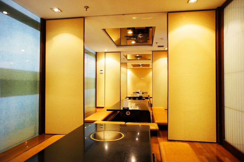 Фото Ruitai Hongqiao Hotel