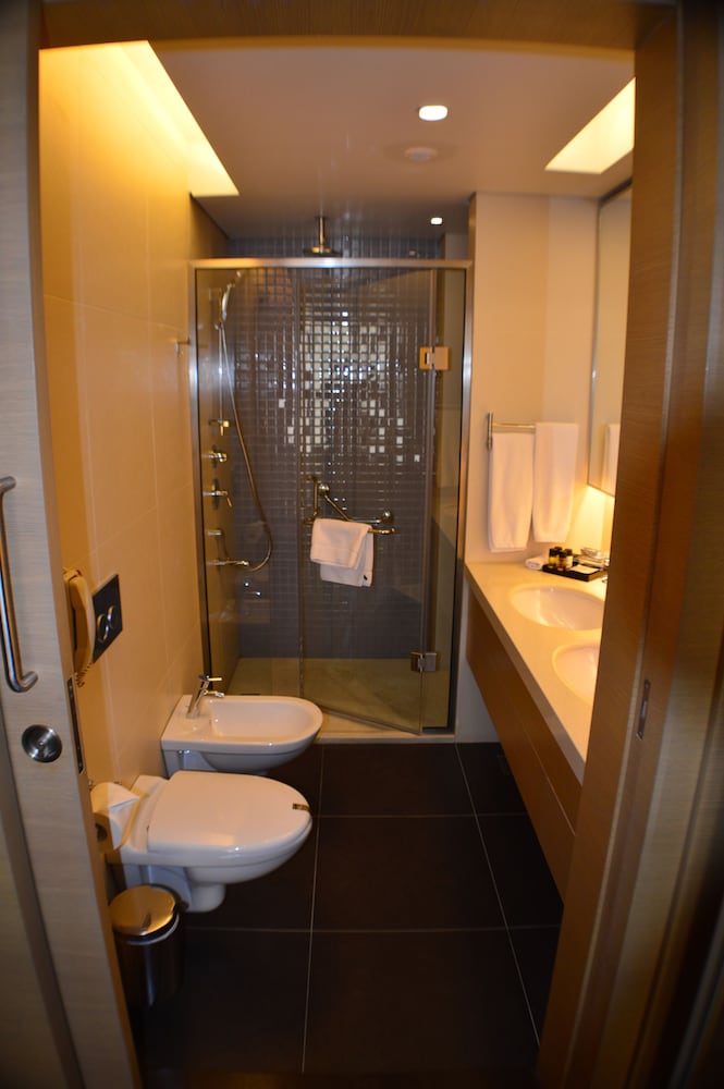 Фото Saifi Suites