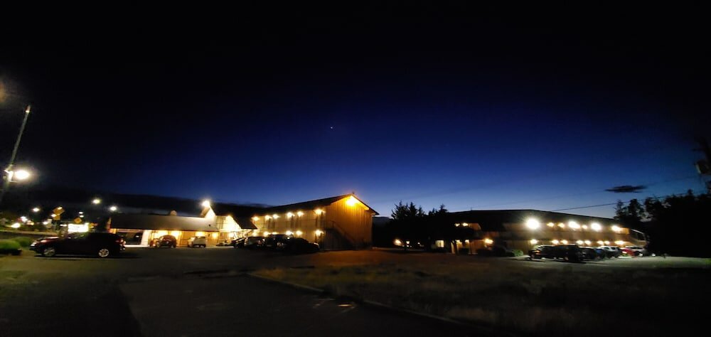 Фото Olympic View Inn