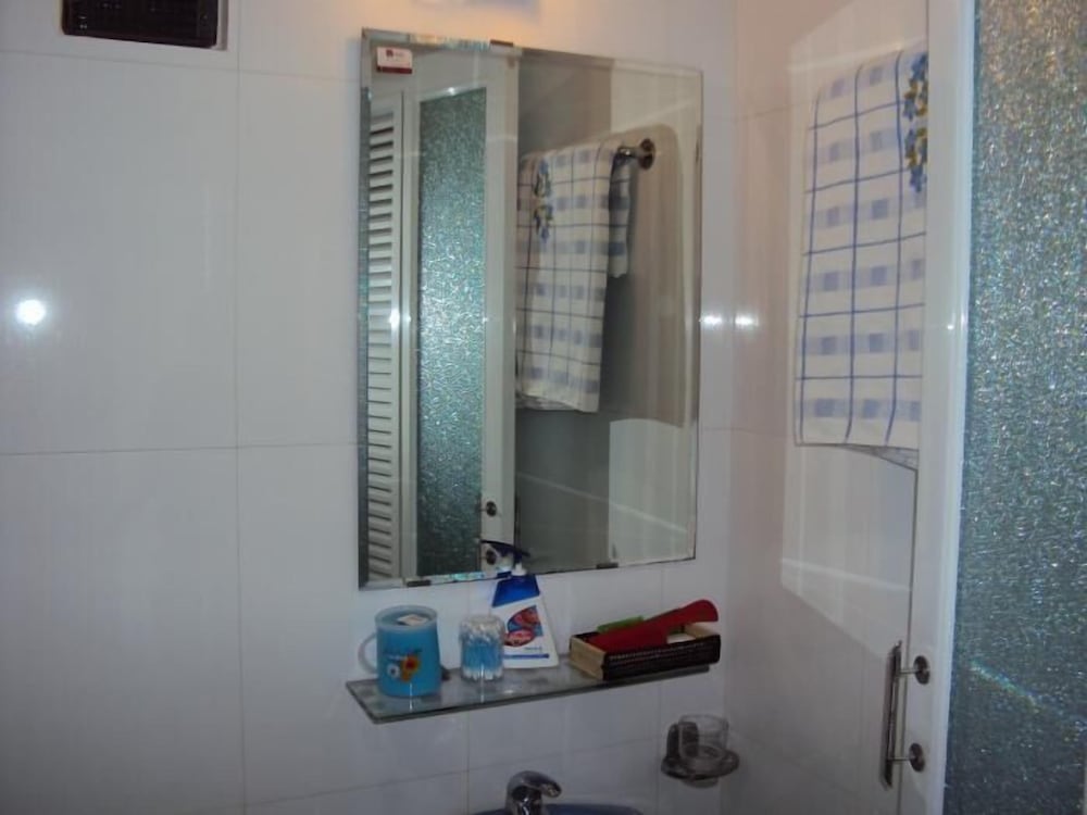 Фото Huong Trinh Hotel