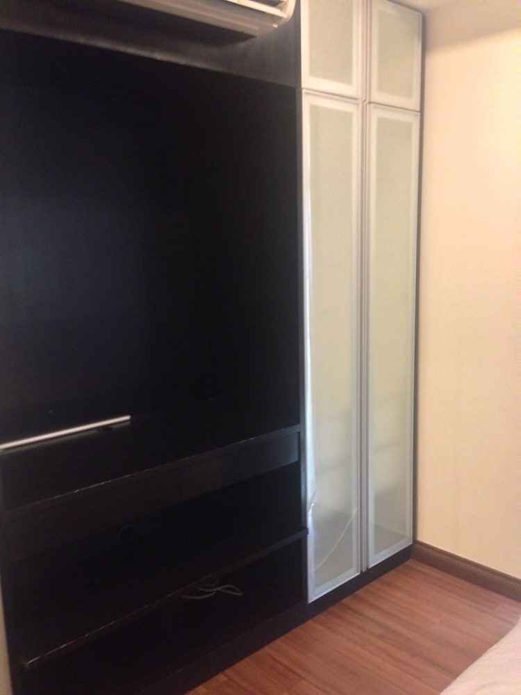 Фото Luxury Service Suite At Taragon Kl