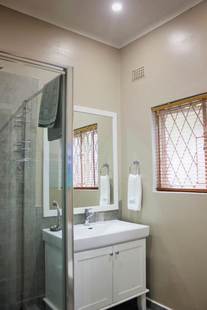 Фото Amanzi Beach House