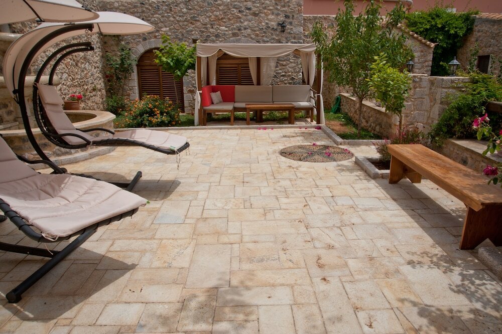 Фото Hatzipanayiotis