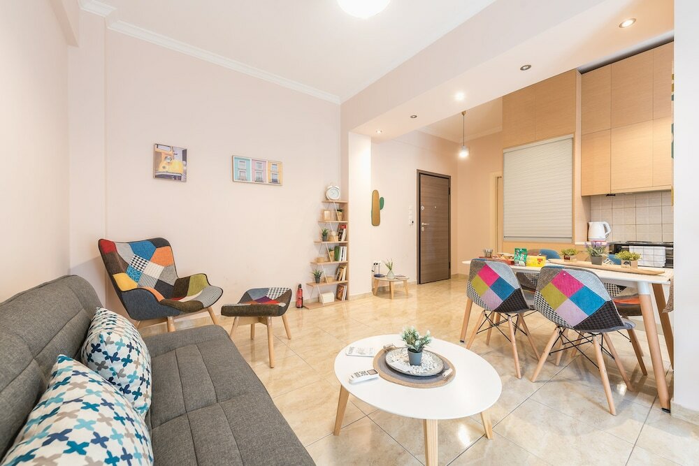 Фото Stylish Acropolis Apartment by Cloudkeys