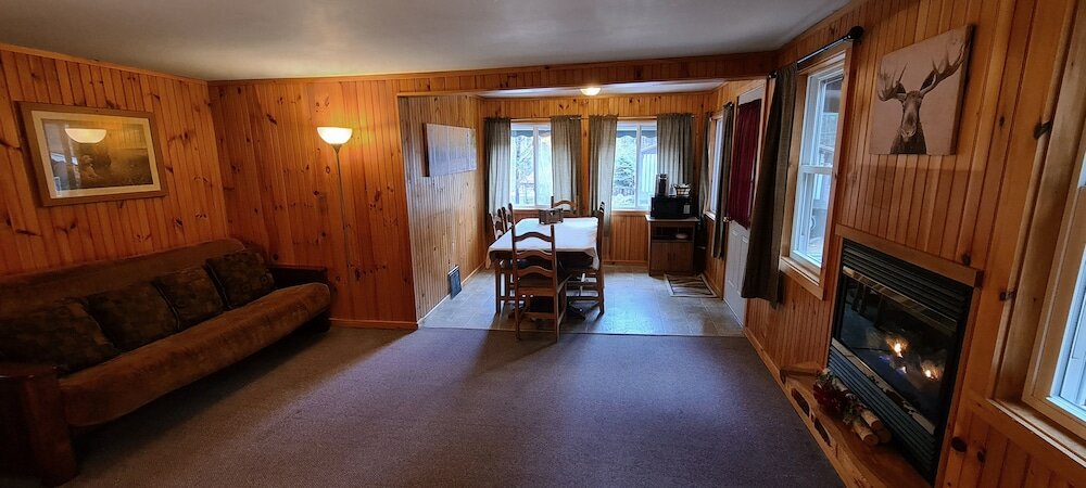 Фото The Wilderness Inn