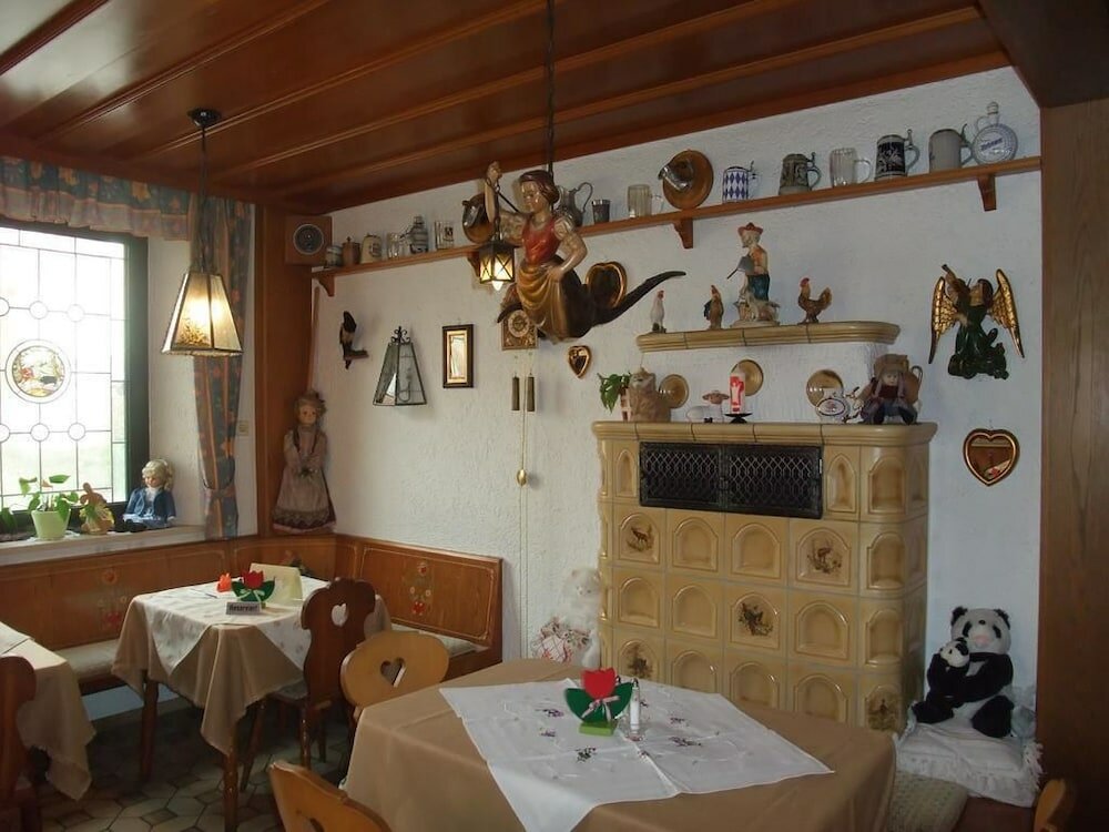 Фото Gasthof-Pension Alte Post