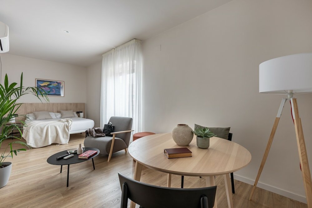 Фото Hotel Room Mate Laura