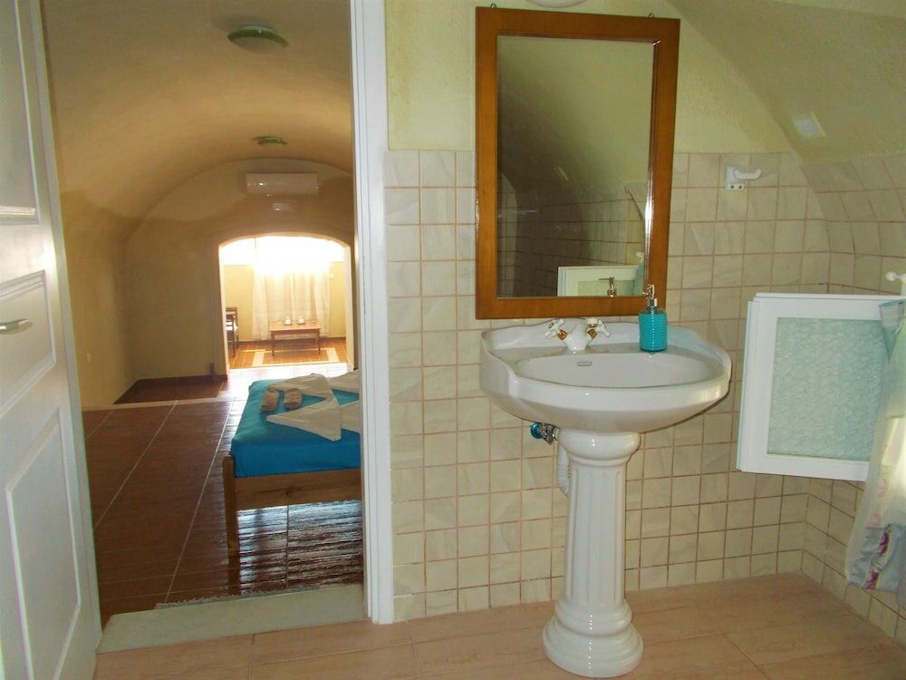 Фото Loukas Kontos Traditional House