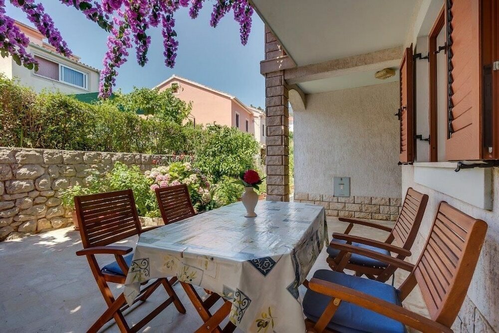 Фото Apartment Bugenvilia