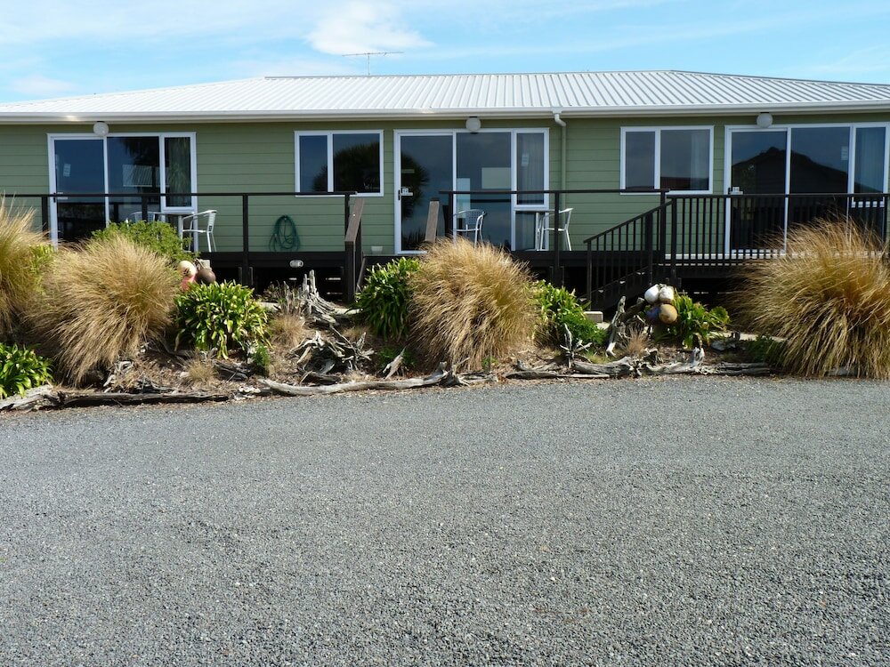 Фото The Kaka Point Motels