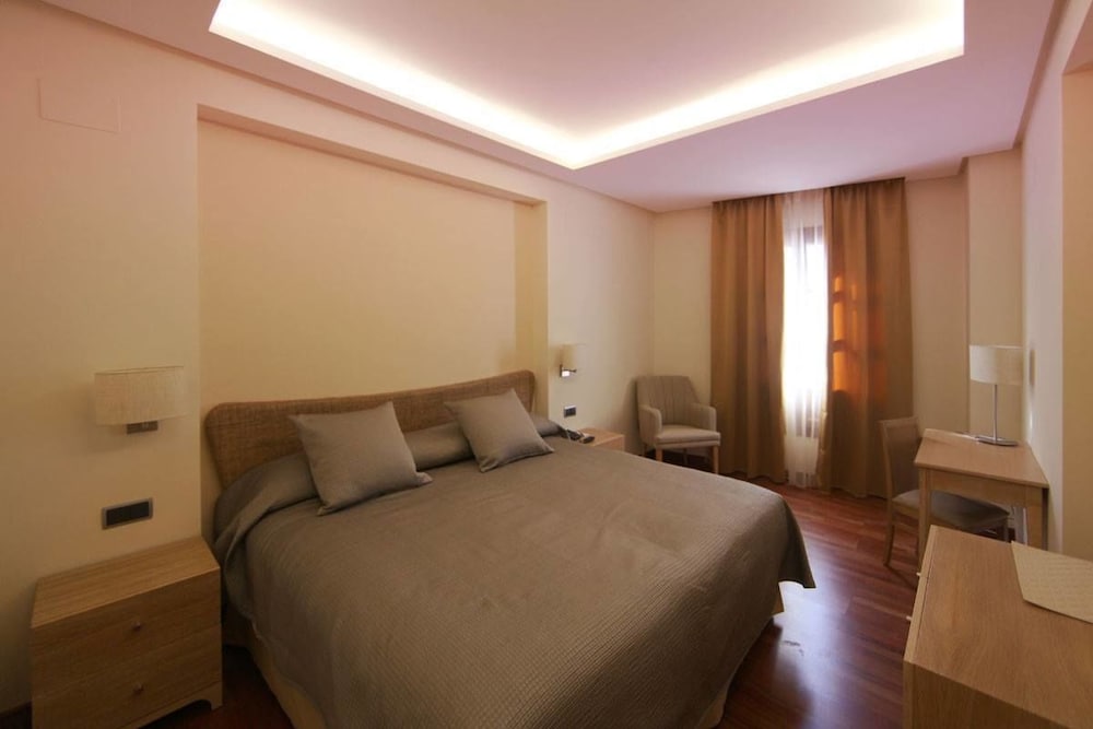 Фото Hotel Casa Consistorial