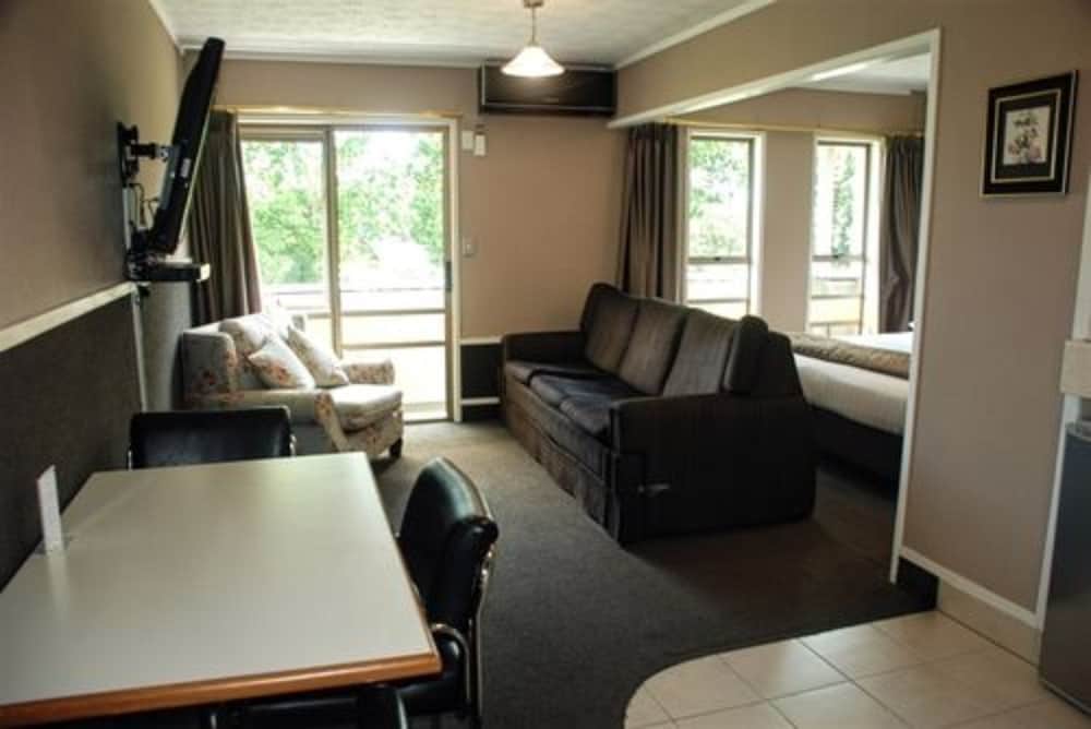 Фото Fountain City Motor Inn