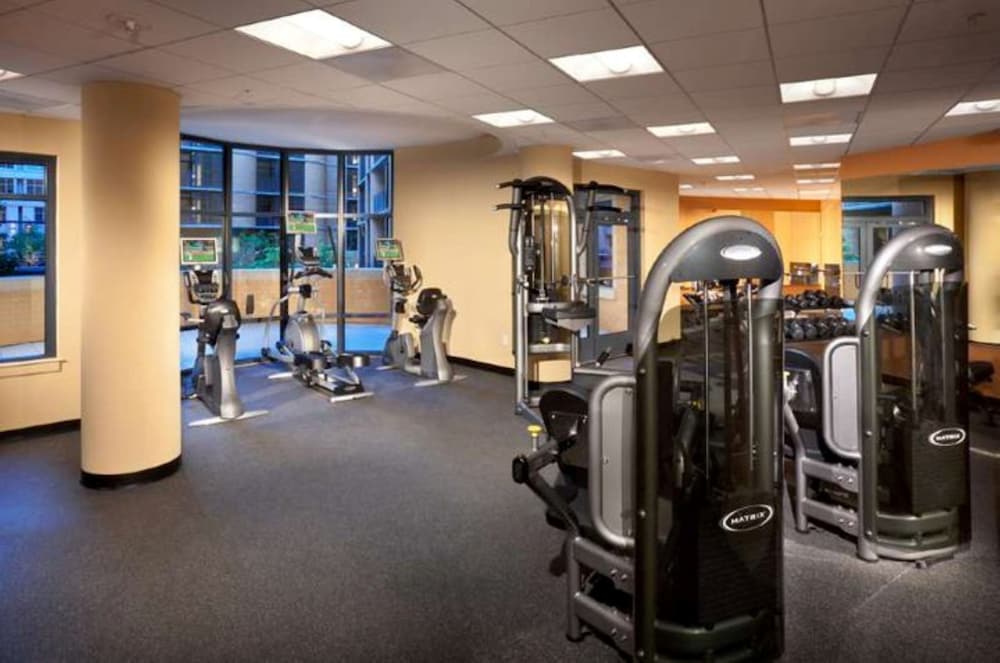 Фото Global Luxury Suites at The Convention Center