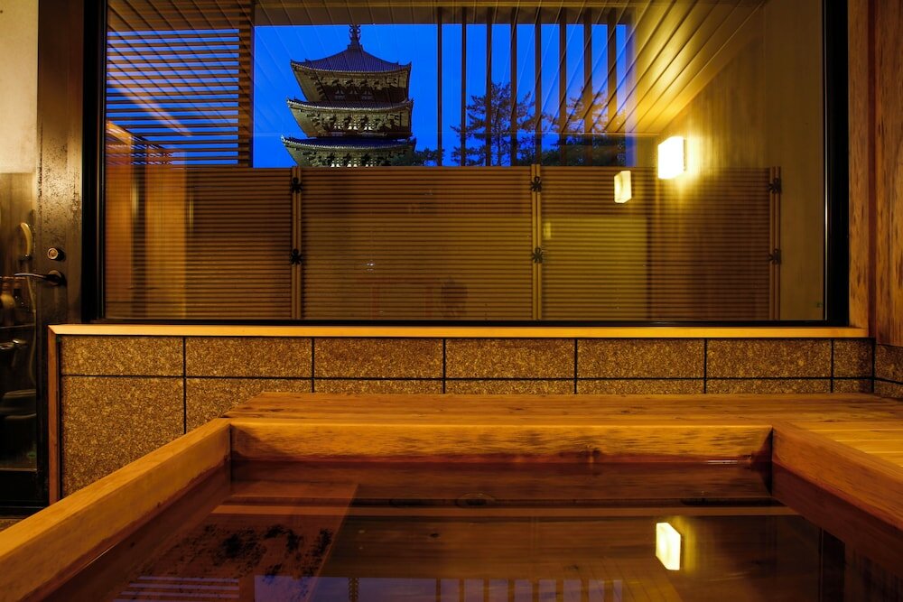 Фото Sarusawaike Yoshidaya