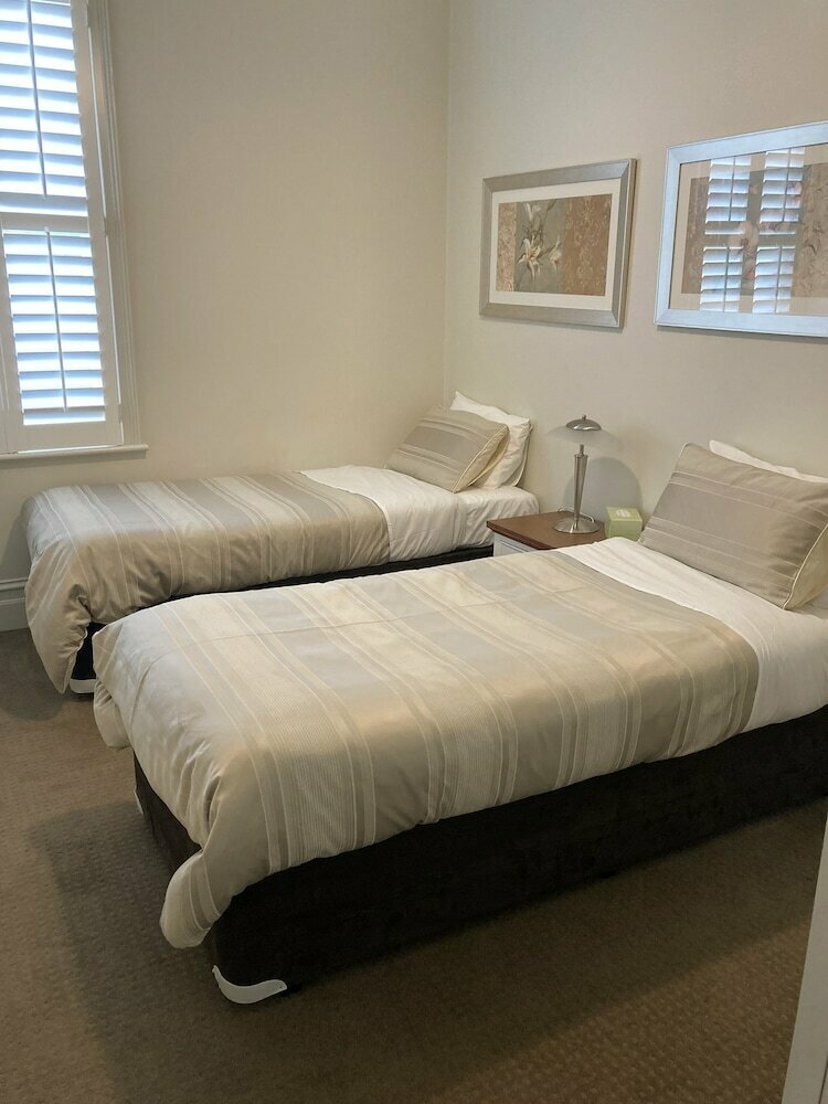 Hotel Sabina On Little Myers, Geelong, photo