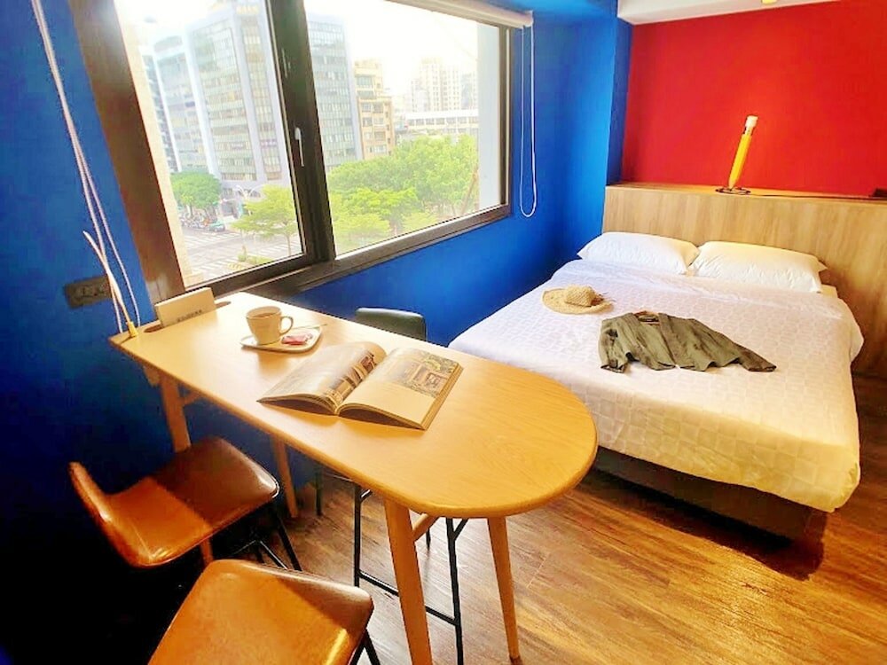 Фото Journey Town Inn