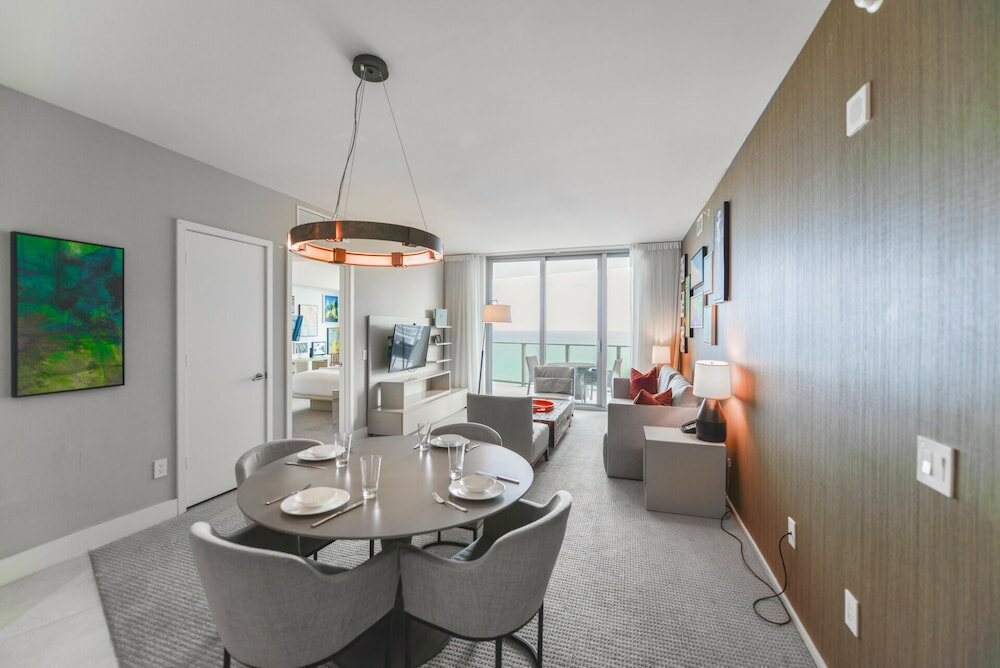 Фото Stunning ocean view condo in Hyde Beach