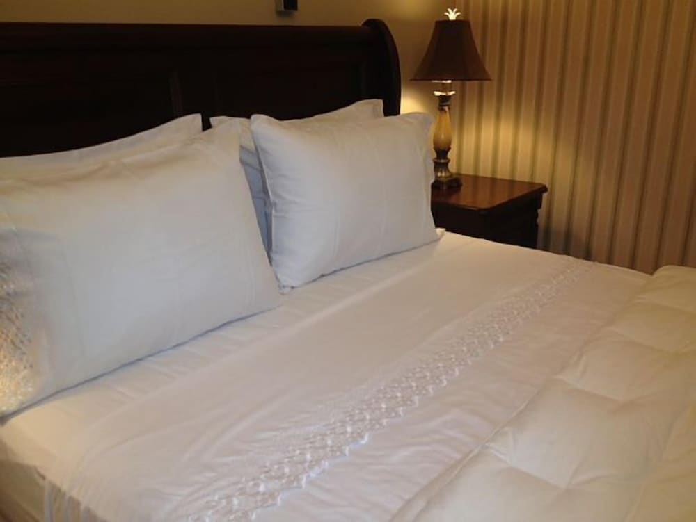 Фото The Noble Suites