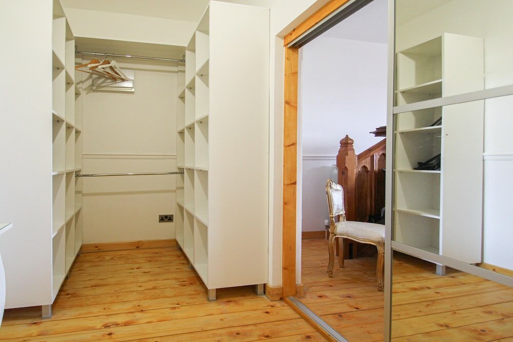 Фото Lavish Apartment sleeps 5 Lanark