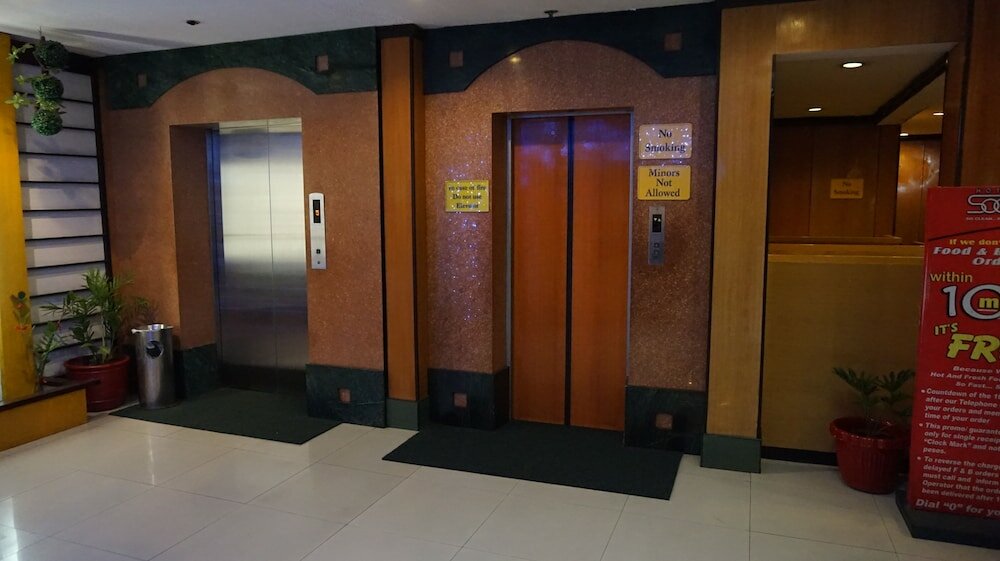 Фото Hotel Sogo Lrt Monumento Station