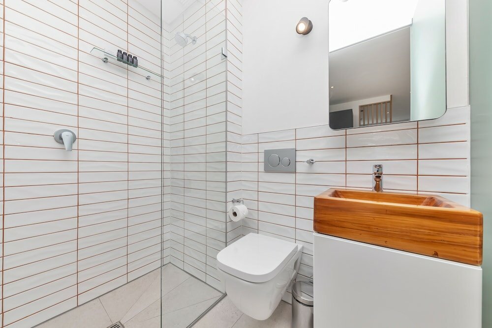 Фото The Barracks