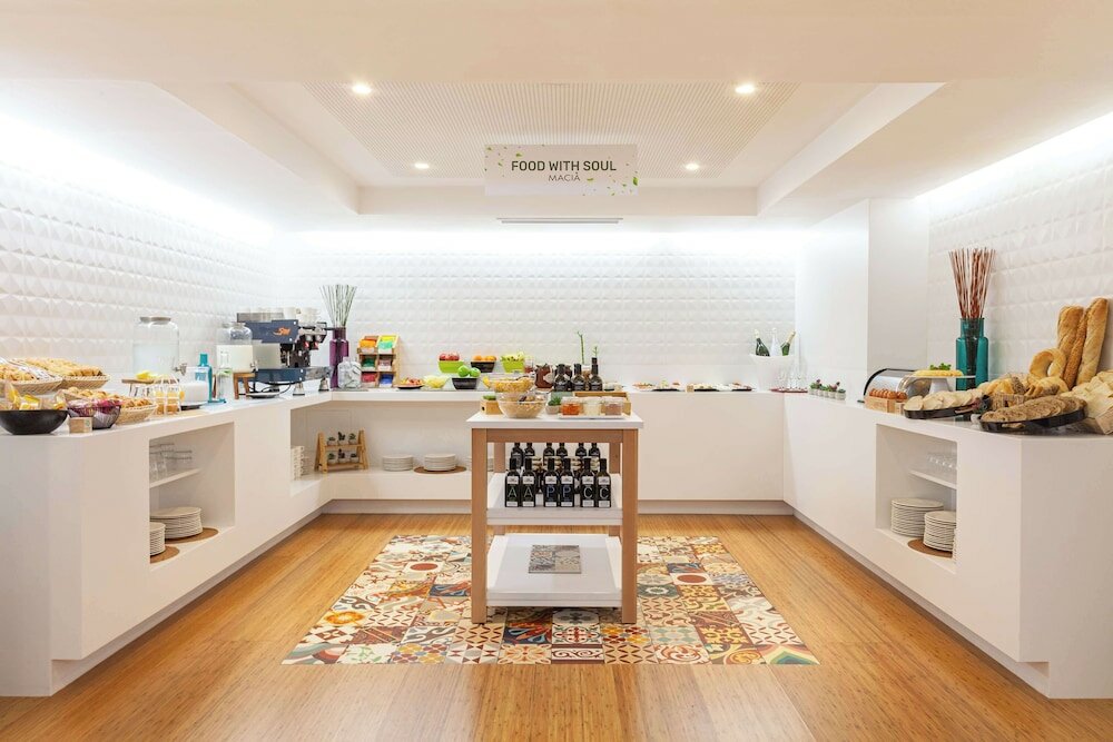 Фото Hotel Macià Granada Five Senses Rooms & Suites