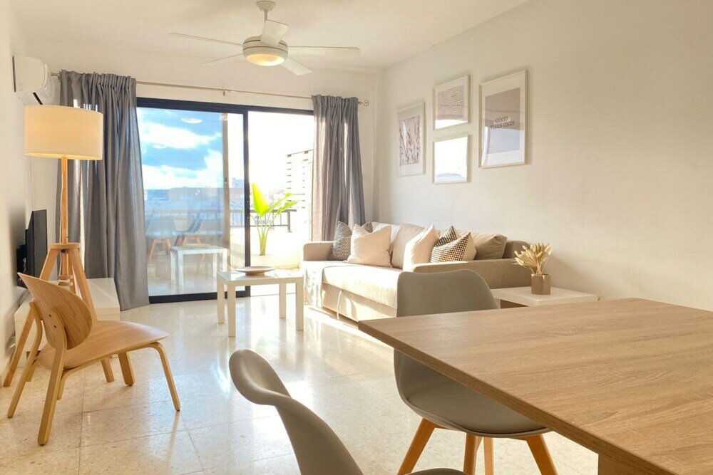 Фото Phaedrus Living Byzantium Modern City Flat