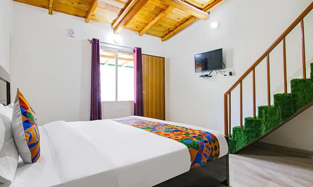 Фото Fabhotel Wildflower Inn