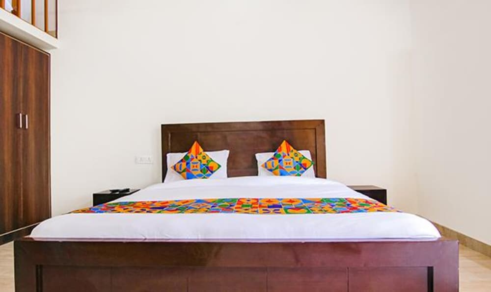 Фото Fabhotel Wildflower Inn