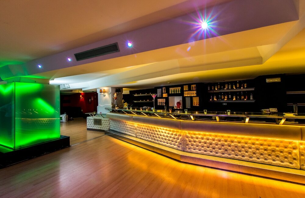 Фото Leonardo Hotel Granada