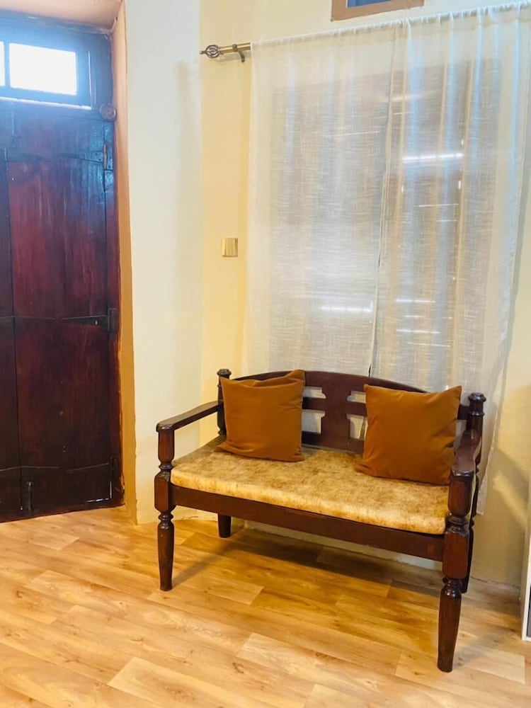 Фото Safari House