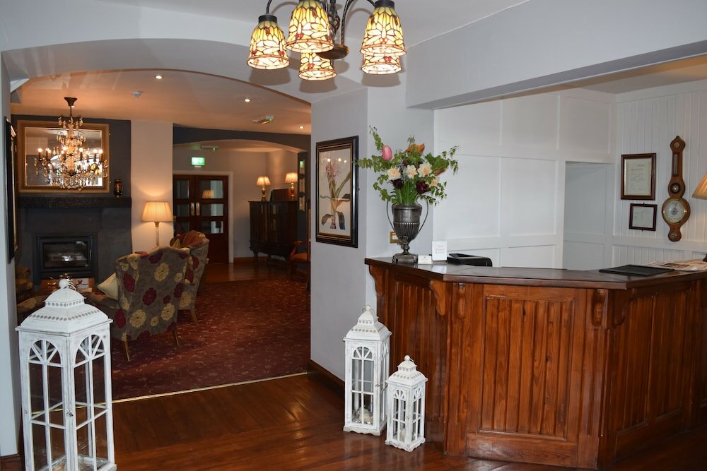 Фото Hylands Burren Hotel