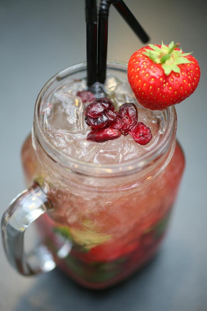 Фото The Crown hotel